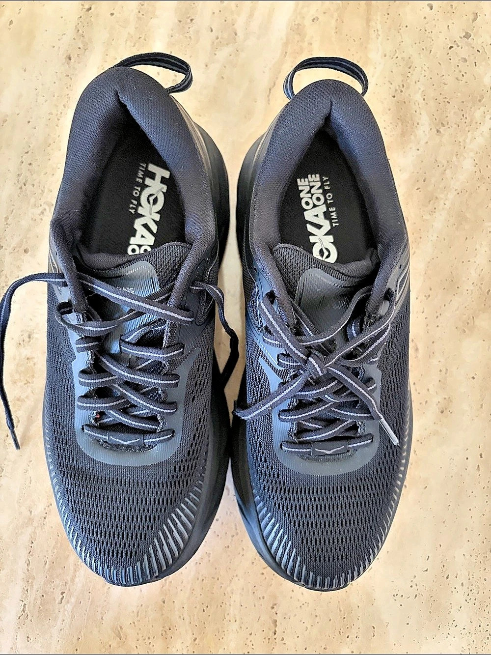 HOKA Athletic Shoes in Black like New 🙌